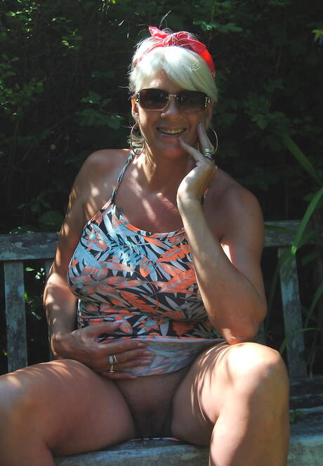 Shaved Milf Pussy Pics